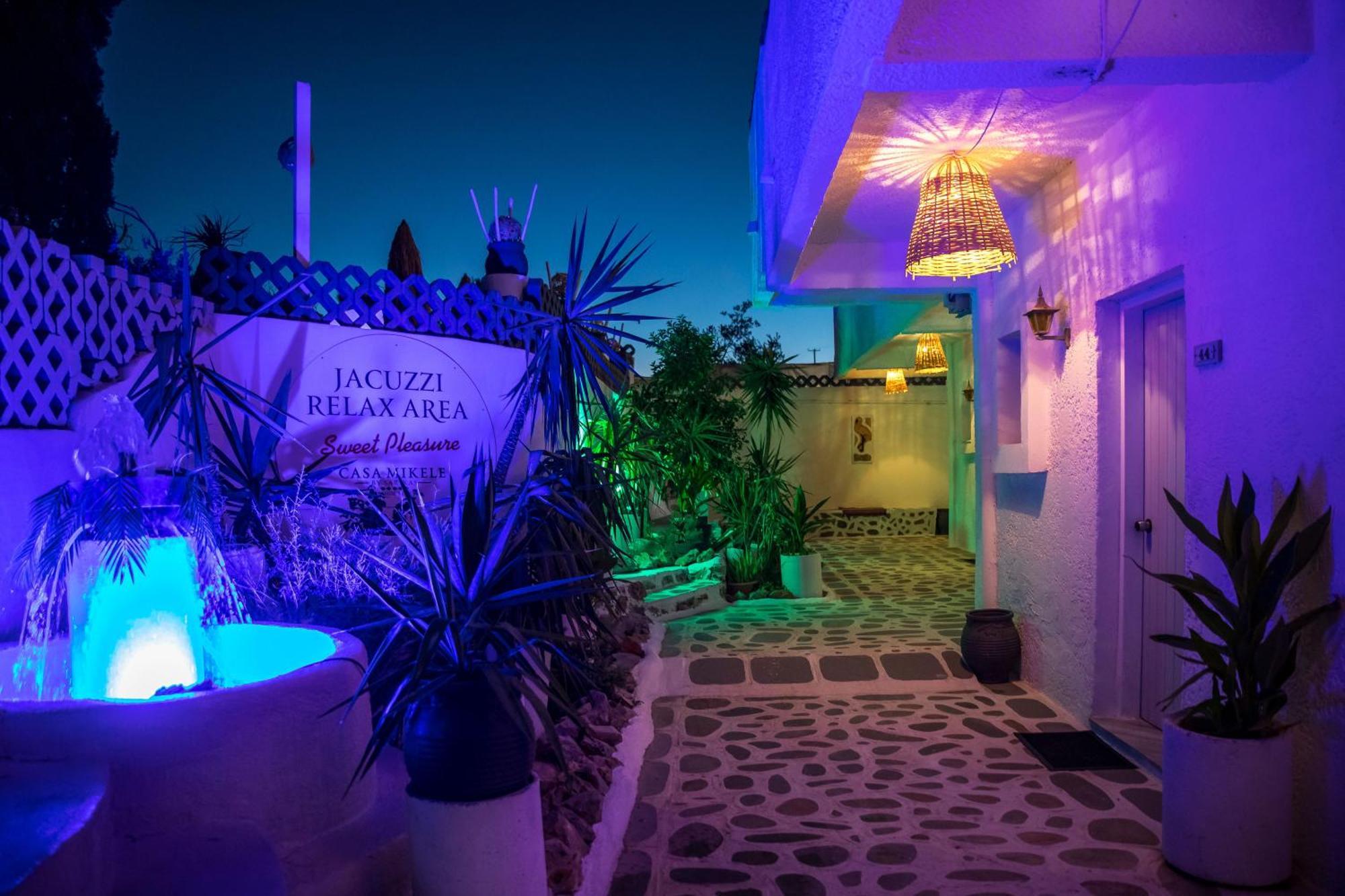 Casa Mikele By Sarikas - Sea Side Suites And Studios -Adults Only Faliraki Exteriör bild