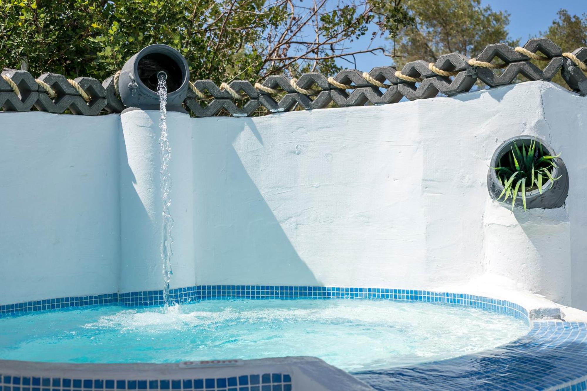 Casa Mikele By Sarikas - Sea Side Suites And Studios -Adults Only Faliraki Exteriör bild